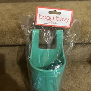 NWT CABANA BOY BOGG BAG BEVY